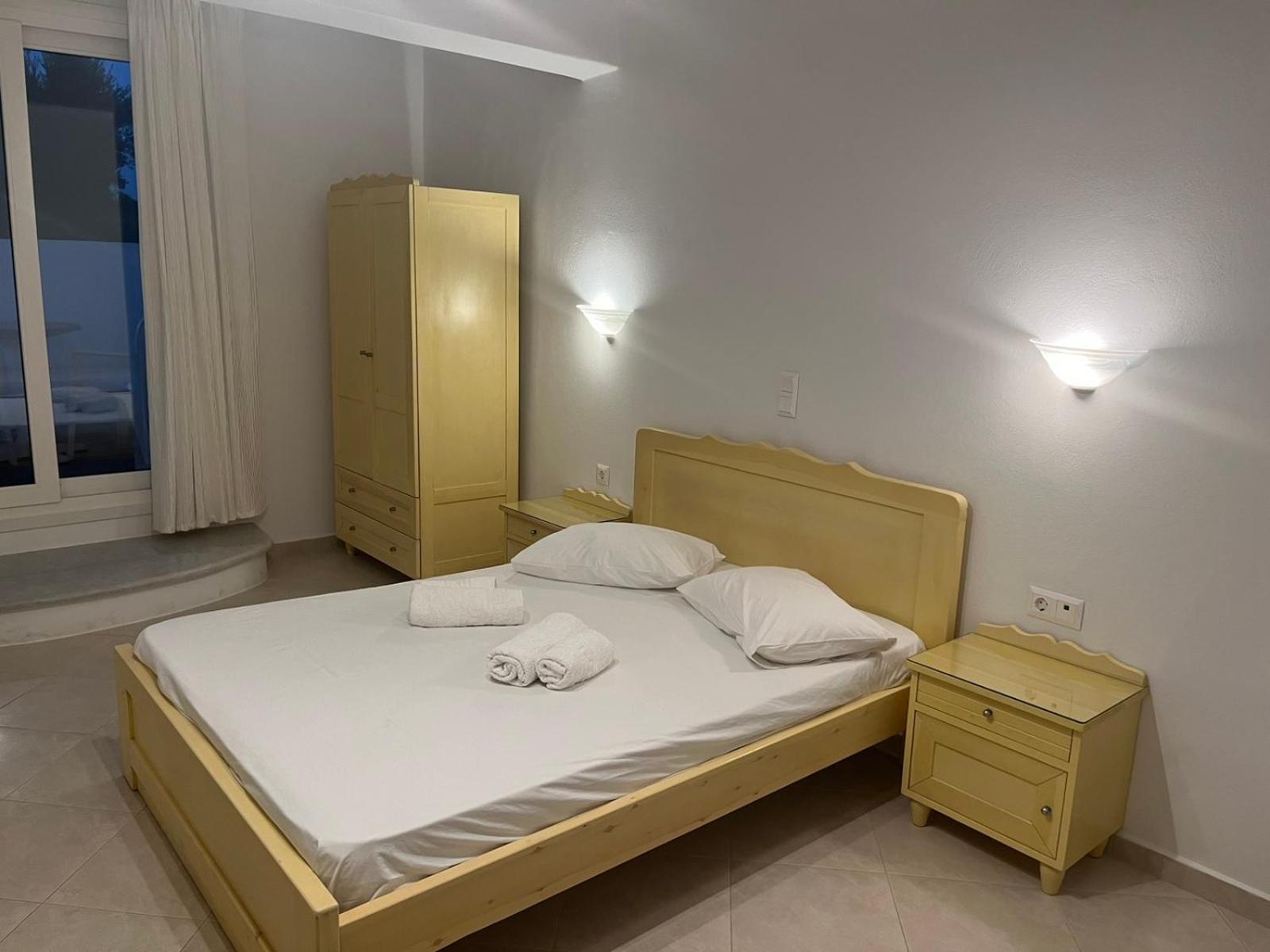 Surfer Paradise Naxos City Exterior foto